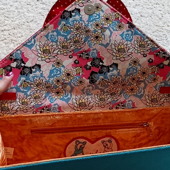 Irregular Choice BowTie Shoulder Bag - Picture 6 of 7